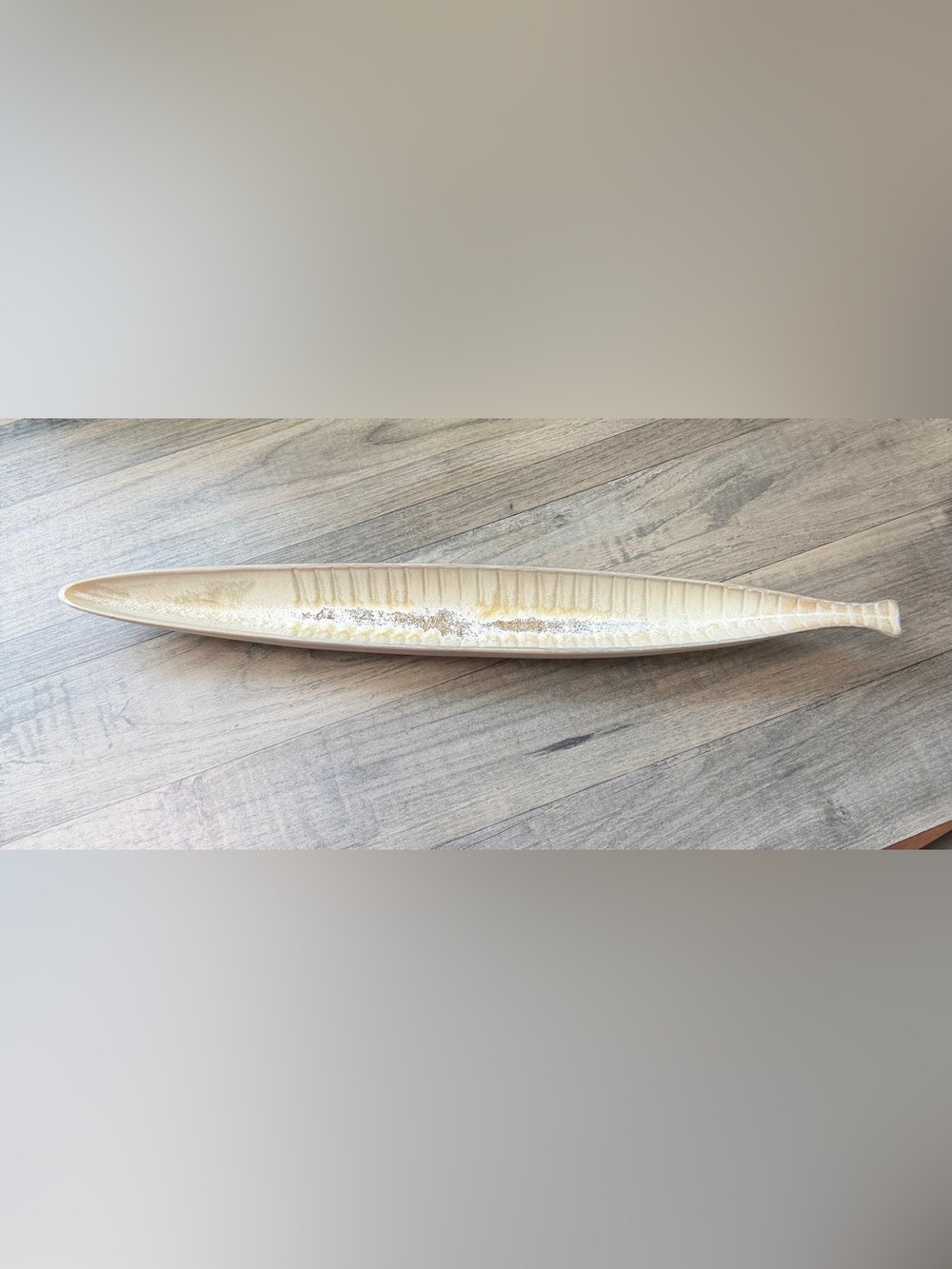 Creative Co-Op Long Ceramic Olive Serving Tray in Cream and Gold-NWOT
